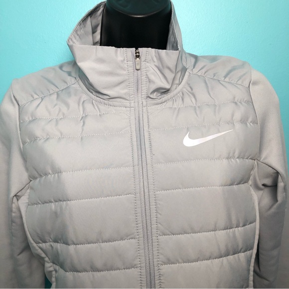 ⭐️NEW⭐️Nike Running Jacket for Women - Picture 2 of 11